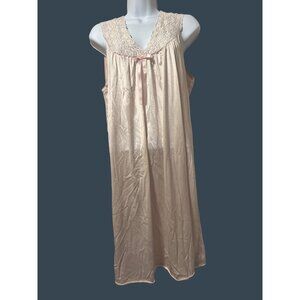 Vanity Fair Vintage Pale Pink Nylon Nightgown Lace M